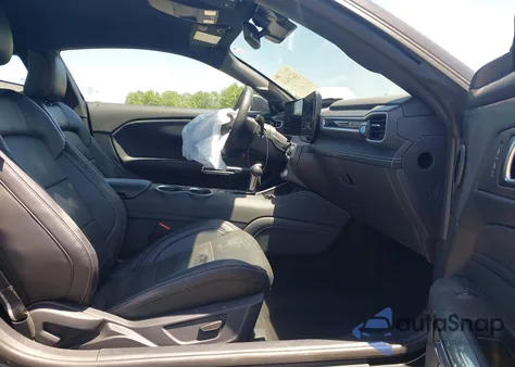 2024 Ford Mustang z USA, uszkodzony, nr VIN 1FA6P8TH3R5114246